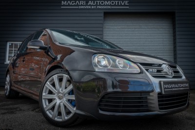 Volkswagen Golf R32