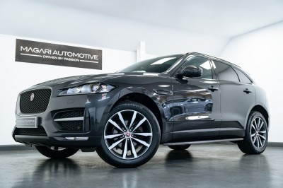 Jaguar F Pace