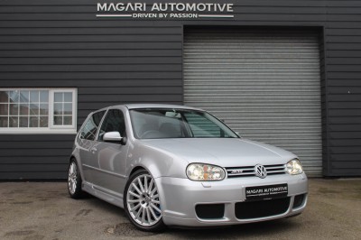 Volkswagen Golf R32