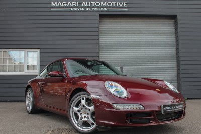 Porsche 911 Carrera