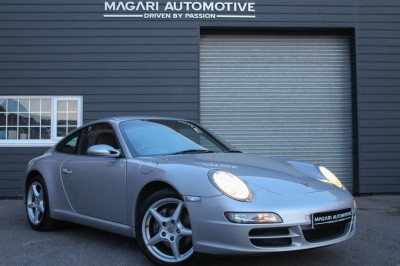 Porsche 911 Carrera