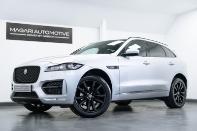 Jaguar F Pace